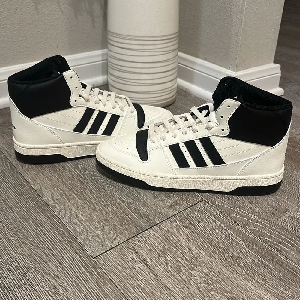 BNWT Adidas white/ cream and Black High-Tops ( multi sizes) - Picture 3 of 10